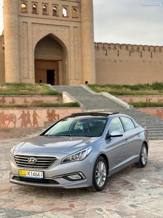 Hyundai Sonata 2014 · 2.4 AT