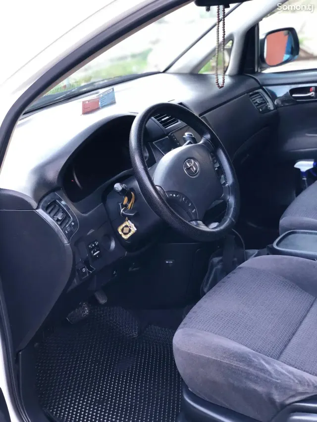 Toyota Ipsum 2006 · 2.4 AT