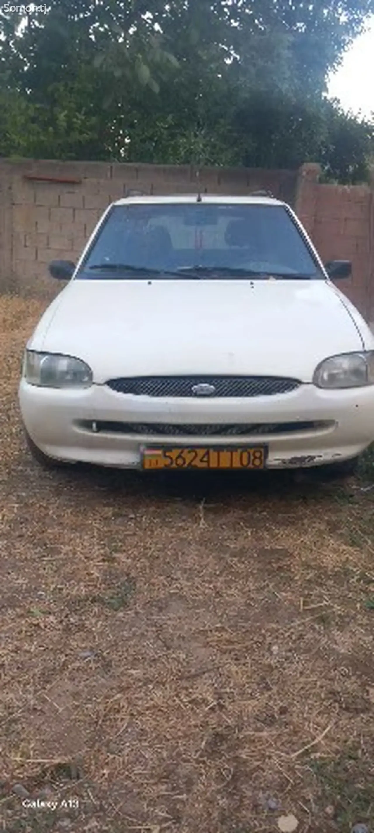 Ford Mondeo 1997 · 1.6 MT