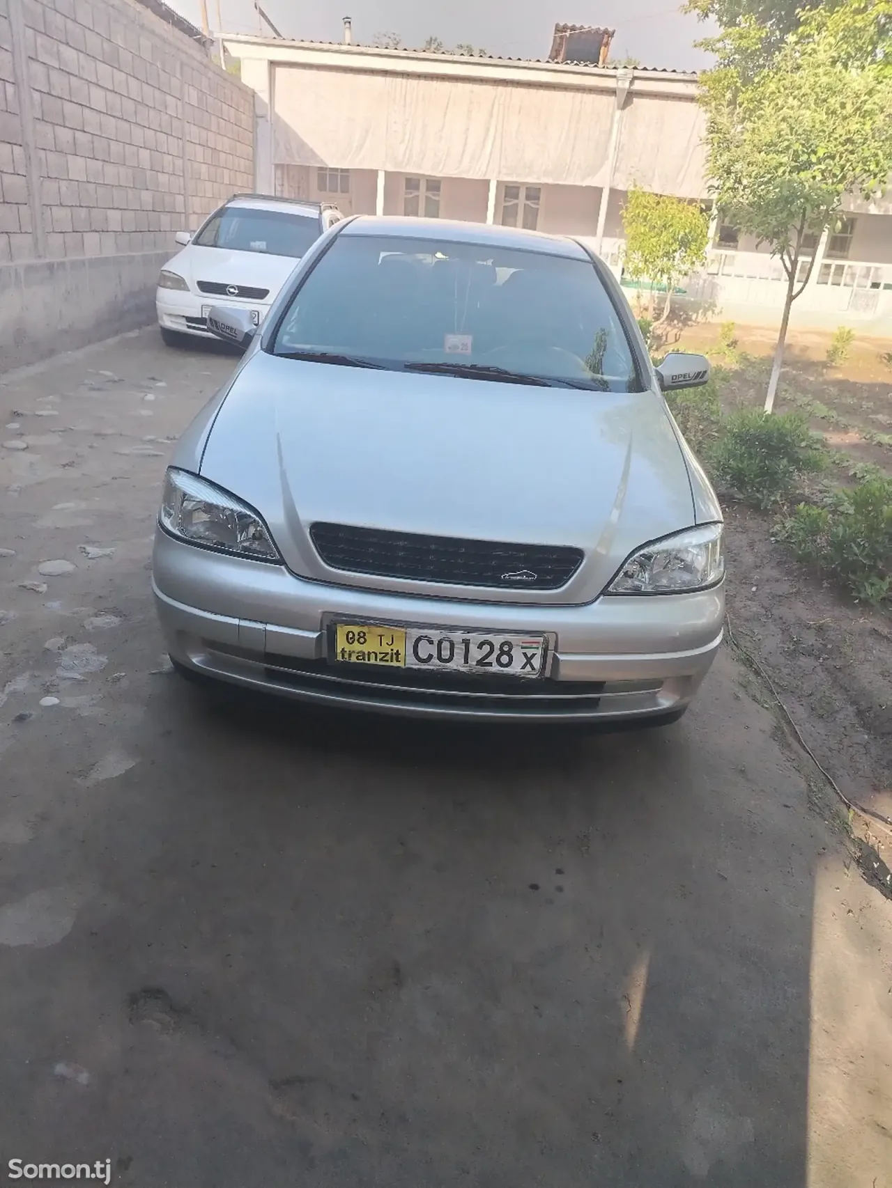 Opel Astra G 1999 · 1.6 MT