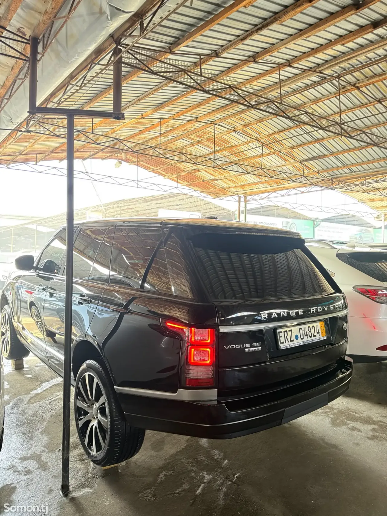 Land Rover Vogue 2015 · 4.4 AT