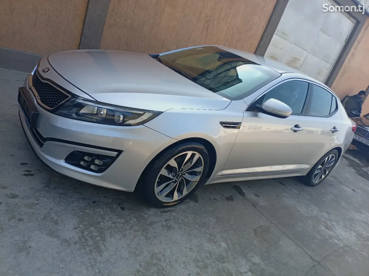 Kia K5 2015 · 2.0 AT