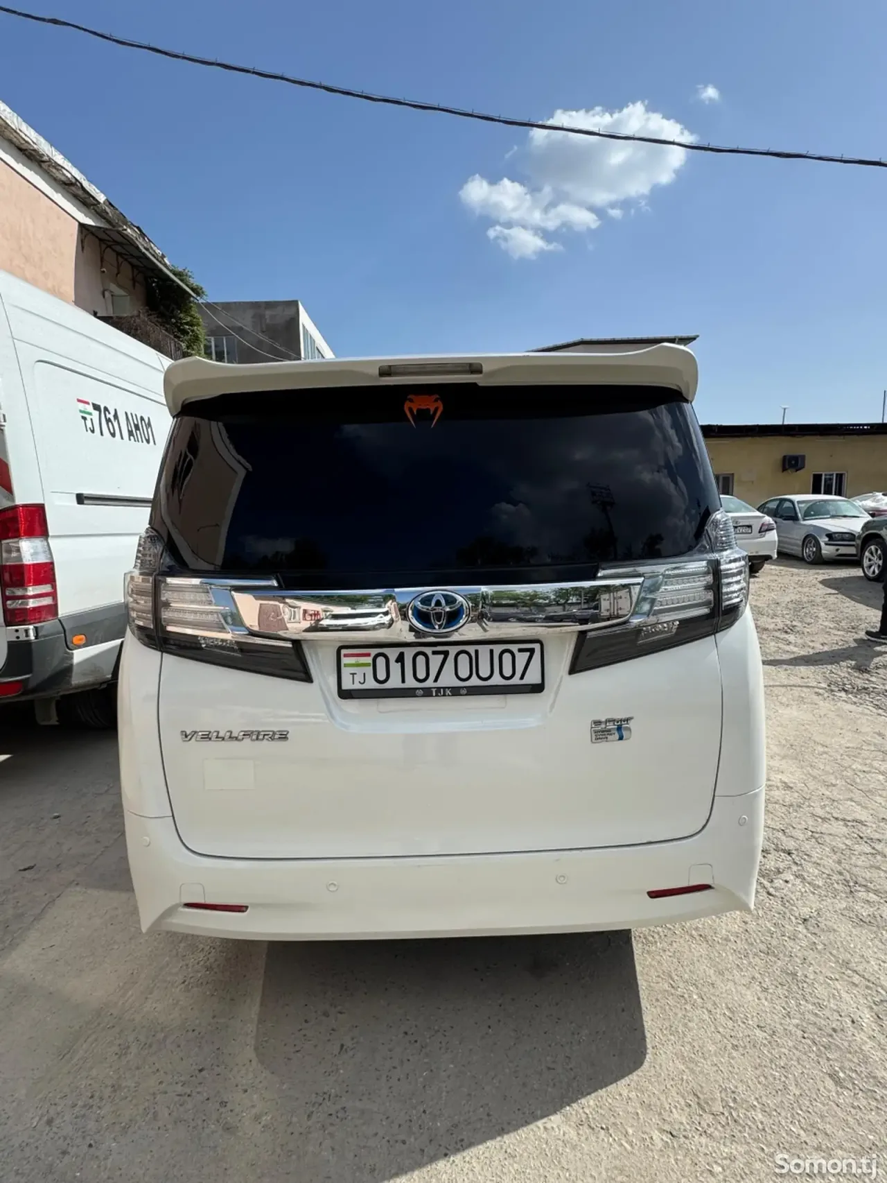 Toyota Vellfire 2016 · 2.5 AT
