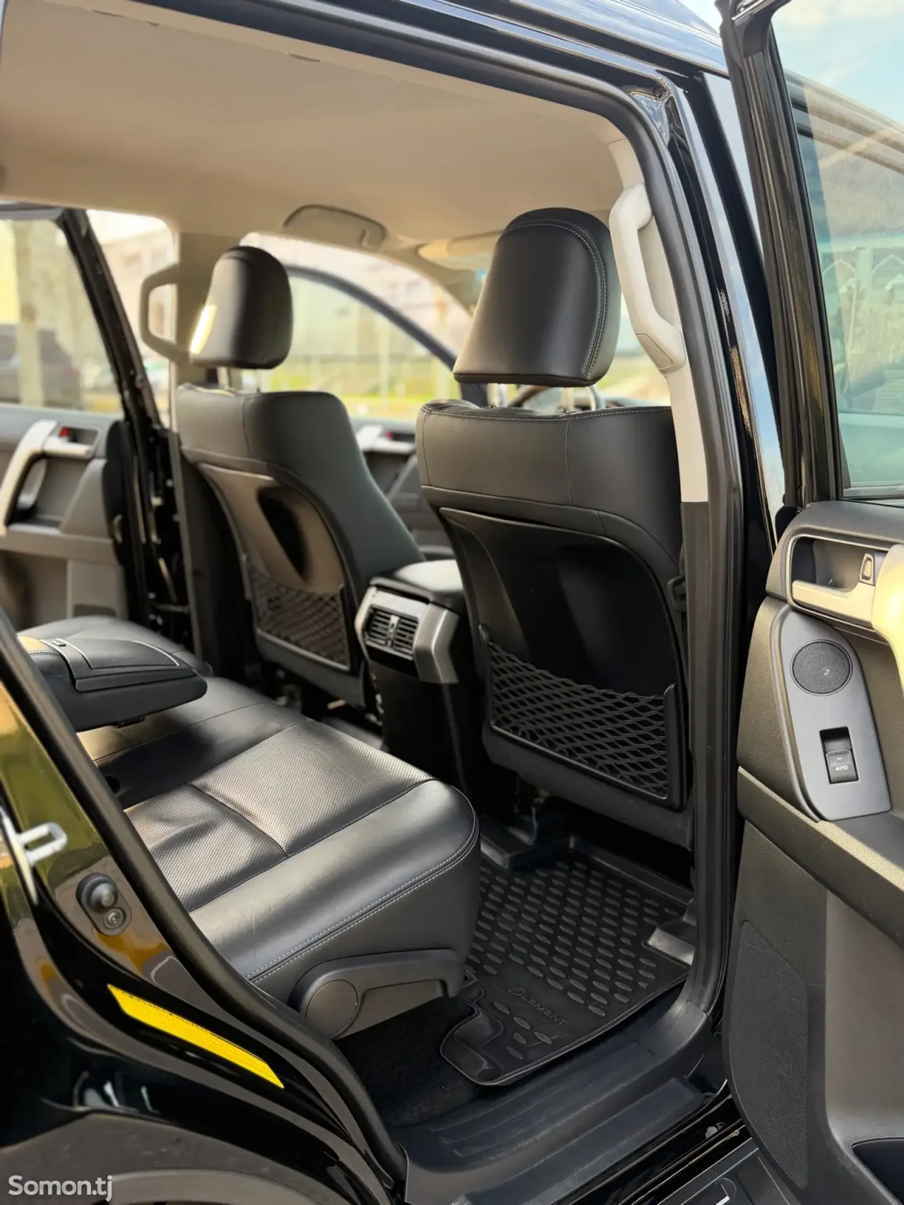 Toyota Land Cruiser Prado 2022 · 3.0 AT