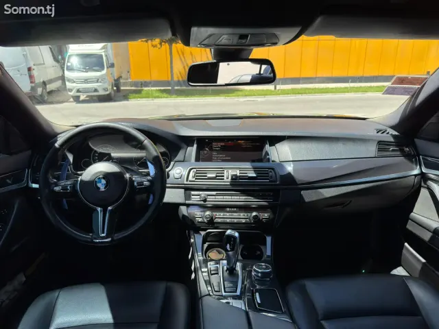 BMW 5 series 2016 · 2.0 AT