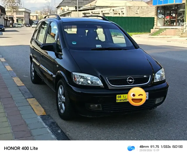 Opel Zafira 2004 · 2.2 AT
