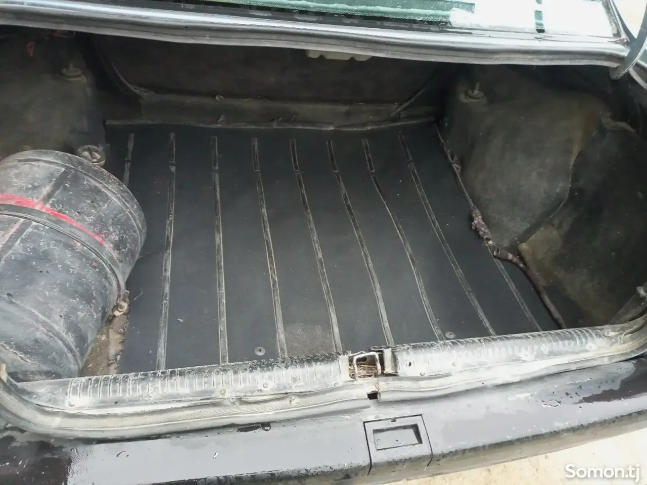 Opel Vectra A 1990 · 1.6 MT