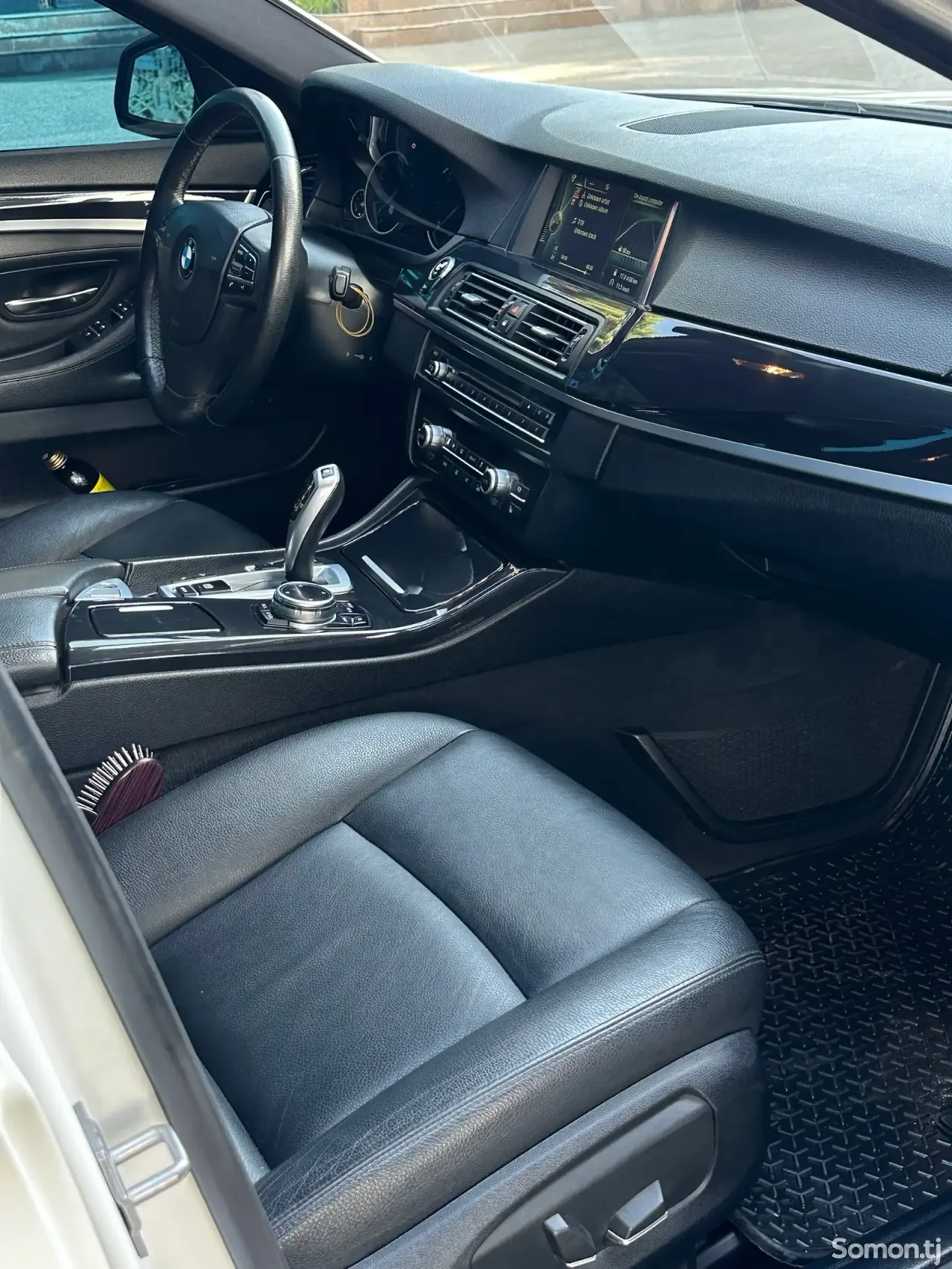 BMW 5 series 2014 · 2.0 AT