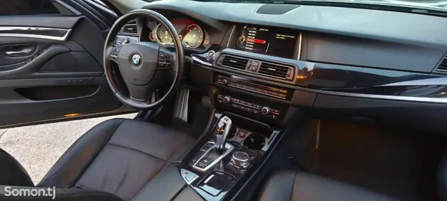 BMW 5 series 2015 · 2.0 AT