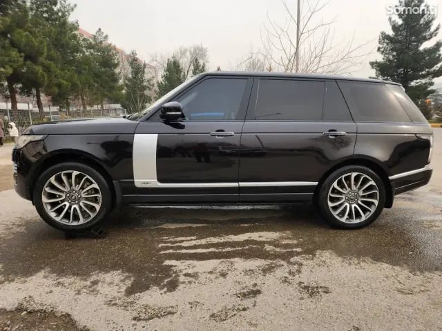 Land Rover Vogue 2017 · 5.0 AT