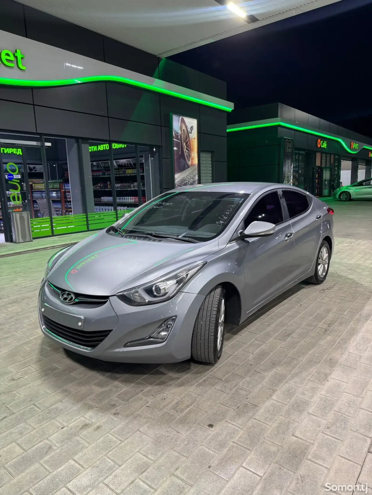 Hyundai Avante 2014 · 1.6 AT