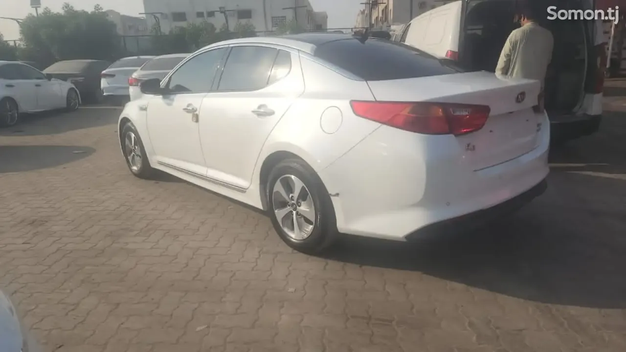 Kia K5 2014 · 2.0 AT