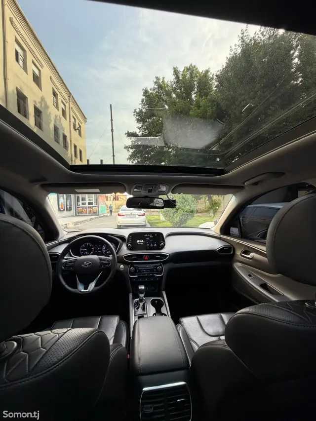 Hyundai Santa Fe 2018 · 2.0 AT