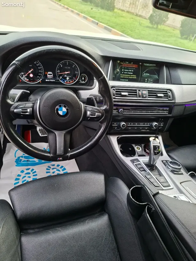 BMW 5 series 2014 · 3.0 AT