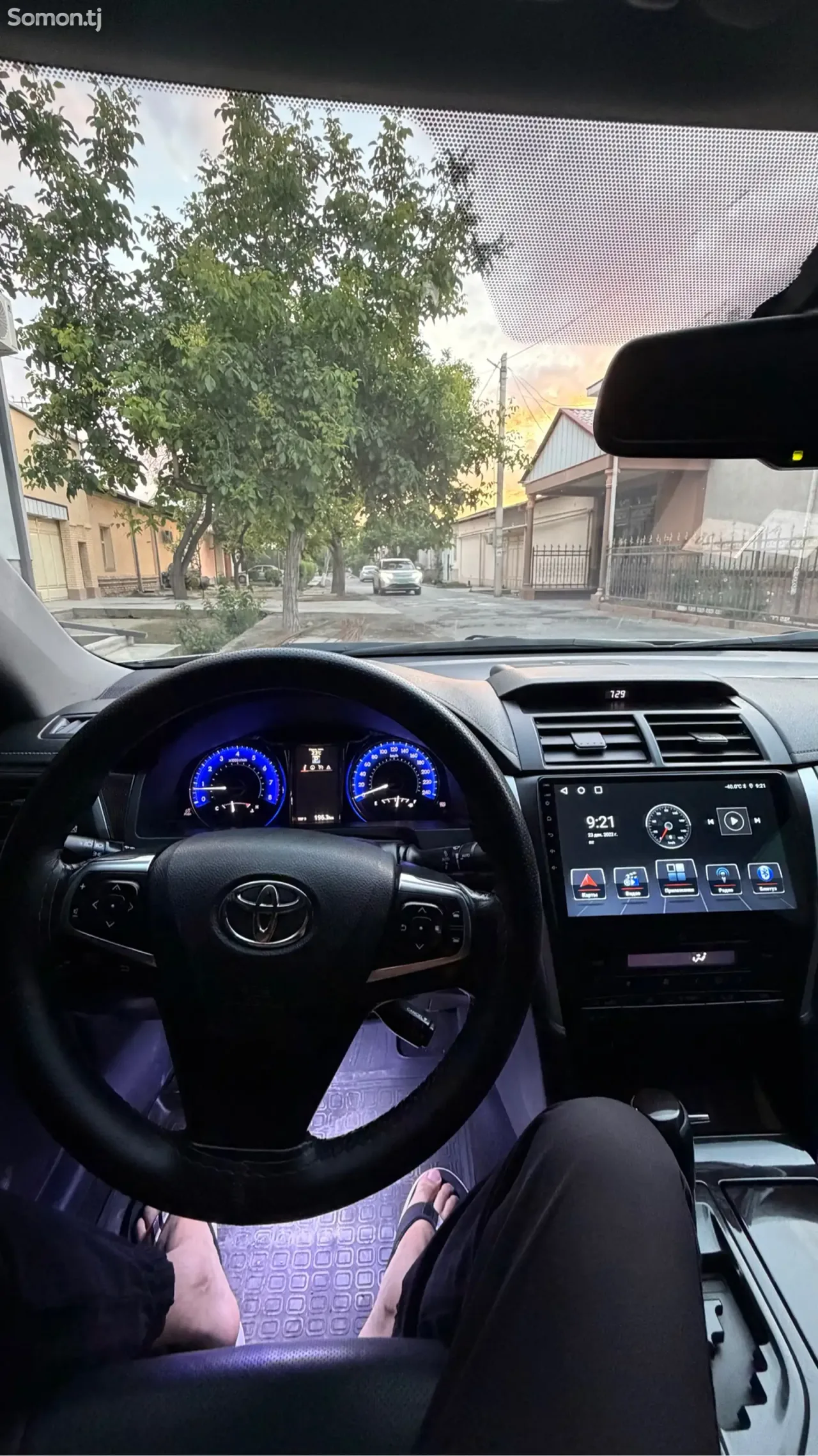 Toyota Camry 2016 · 2.0 AT