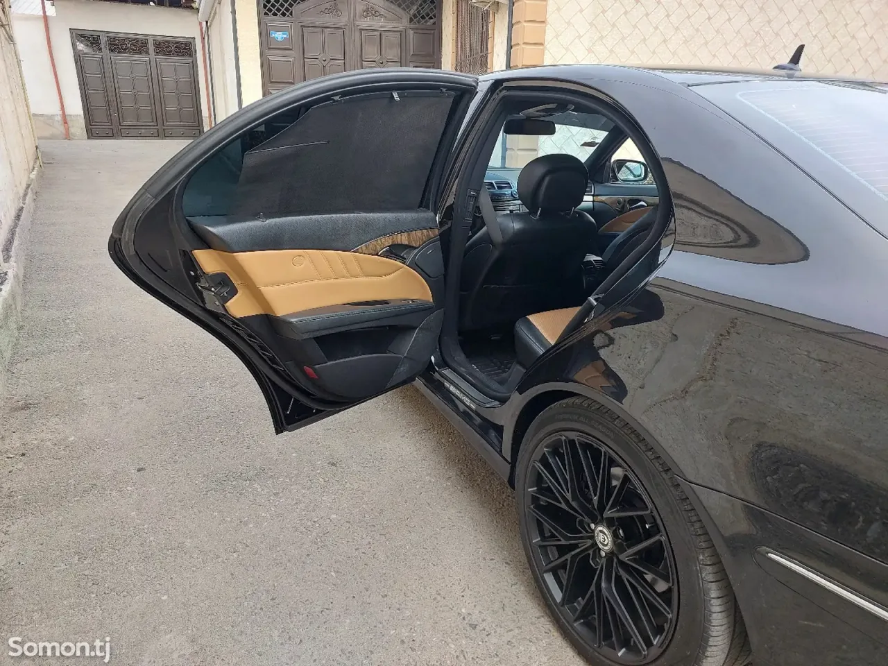 Mercedes-Benz E class 2007 · 3.5 AT