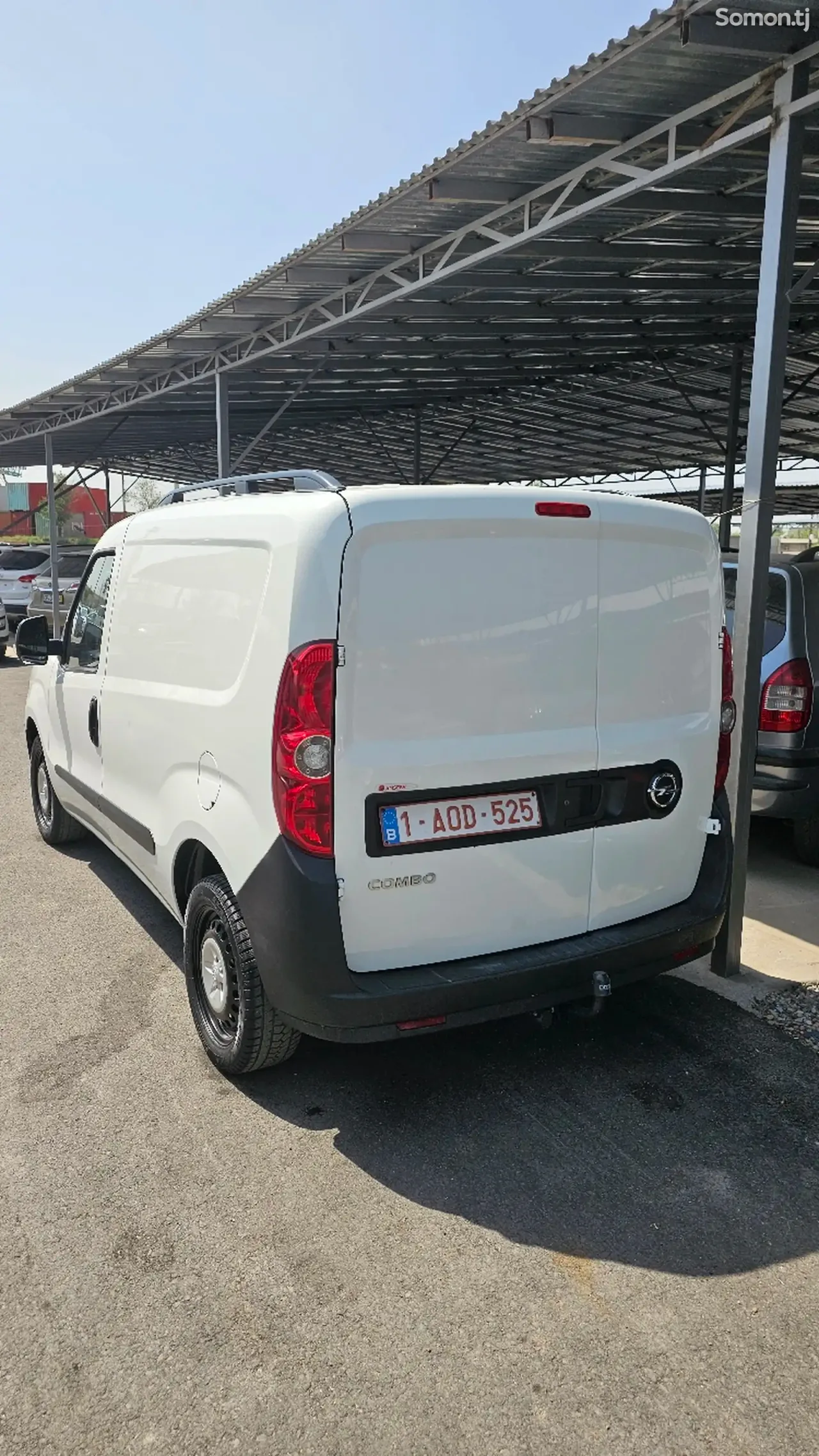 Opel Combo 2015 · 1.4 MT