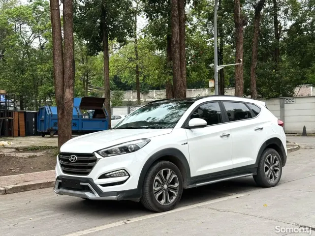 Hyundai Tucson 2016 · 1.6 AT