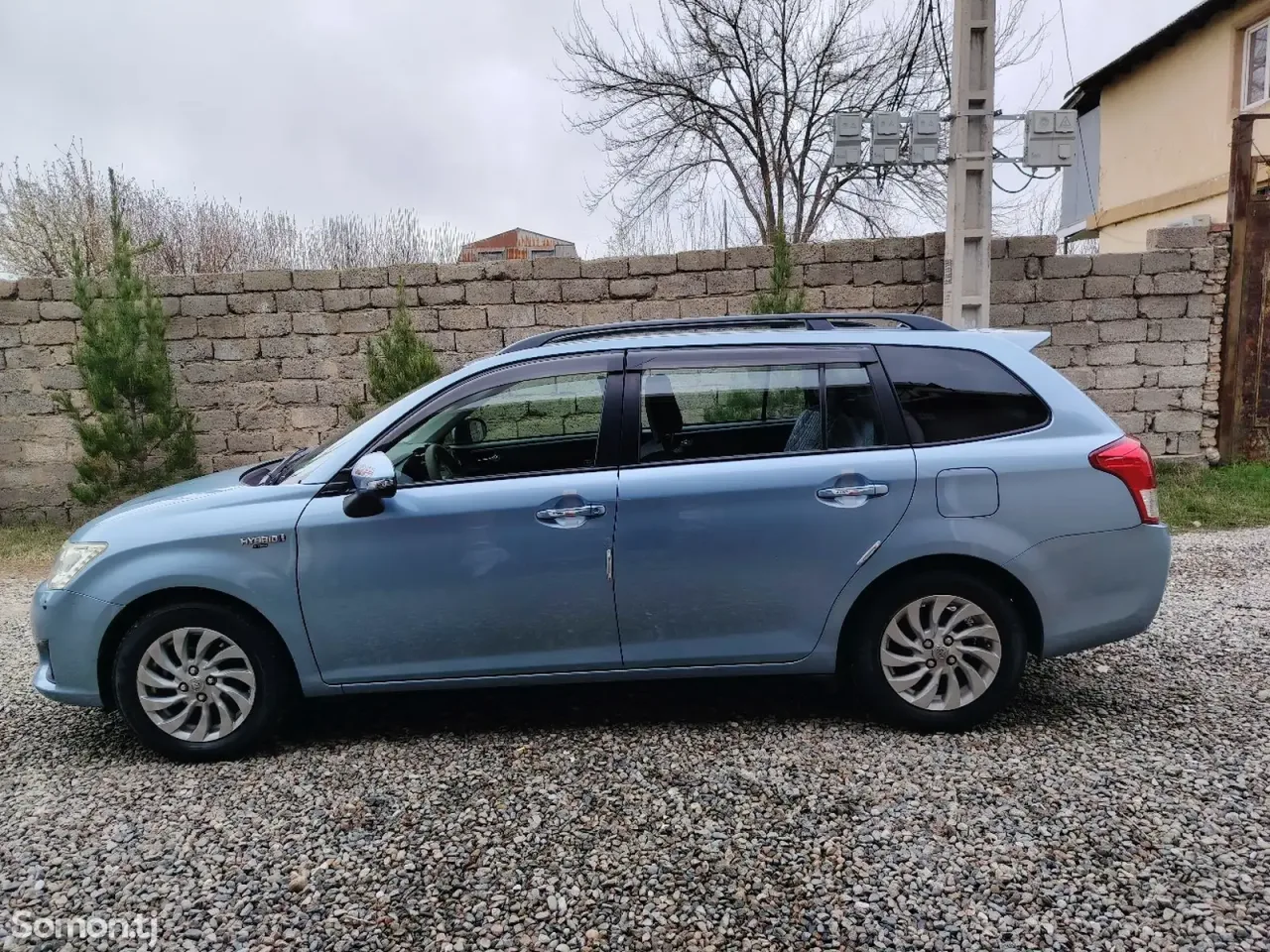 Toyota Fielder 2014 · 1.5 AT