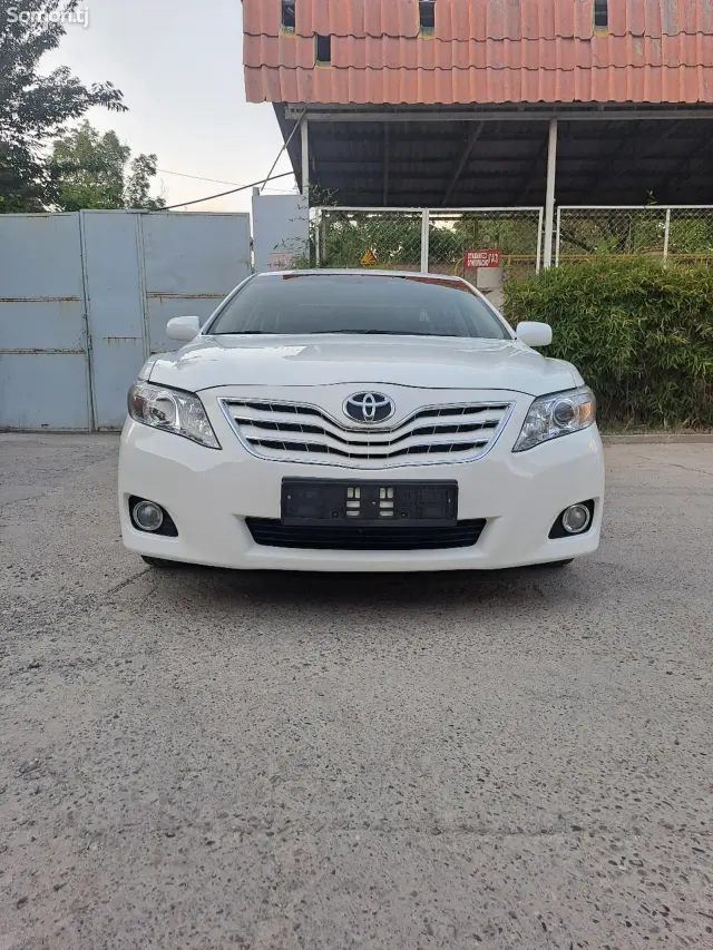 Toyota Camry 2011 · 2.5 AT