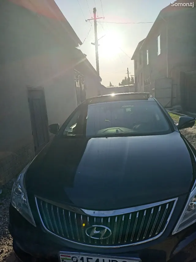 Hyundai Grandeur 2014 · 2.4 AT