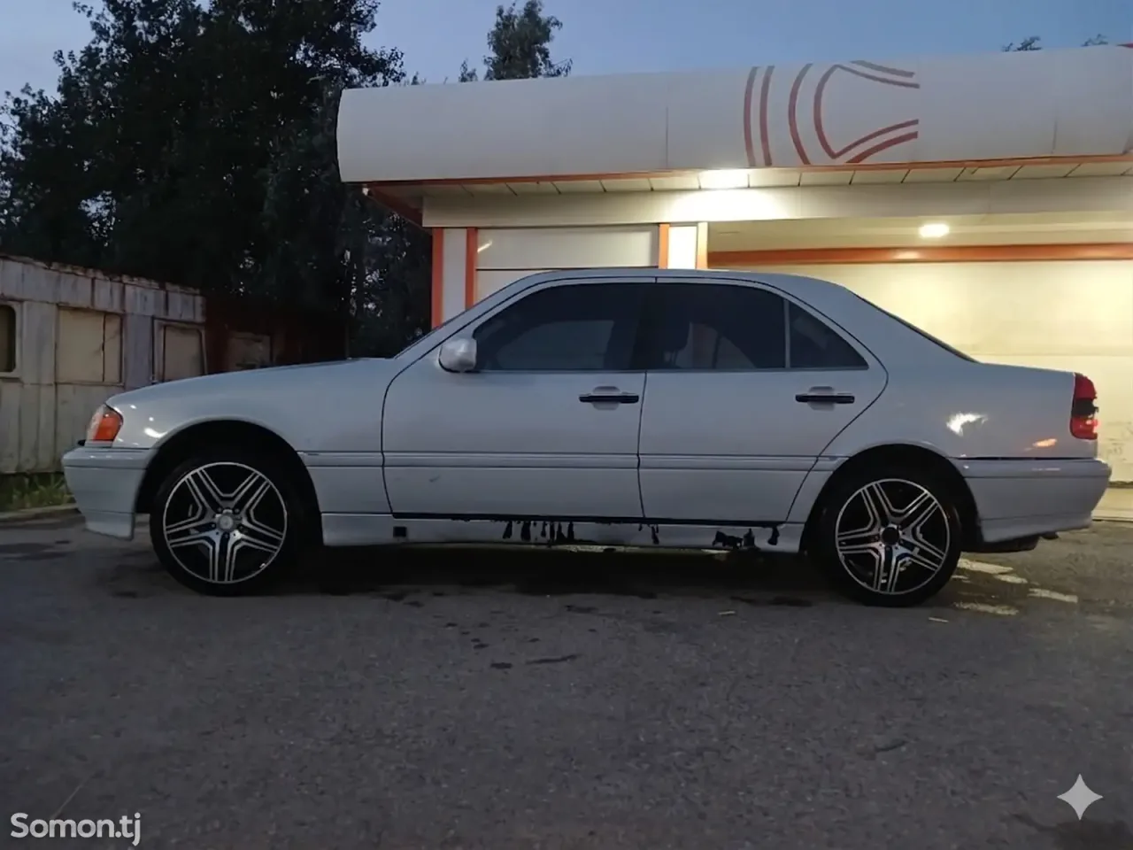 Mercedes-Benz C class 1994 · 1.8 MT