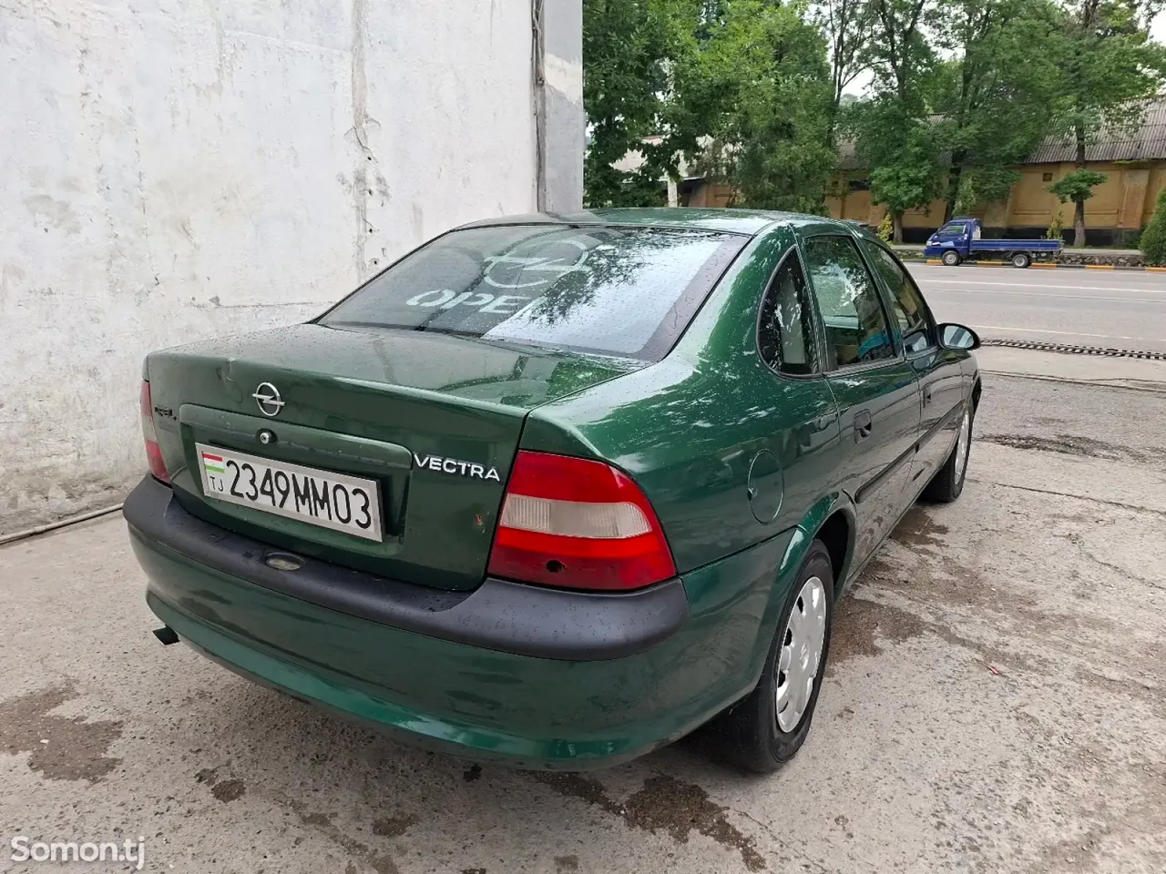 Opel Vectra B 1996 · 1.6 MT