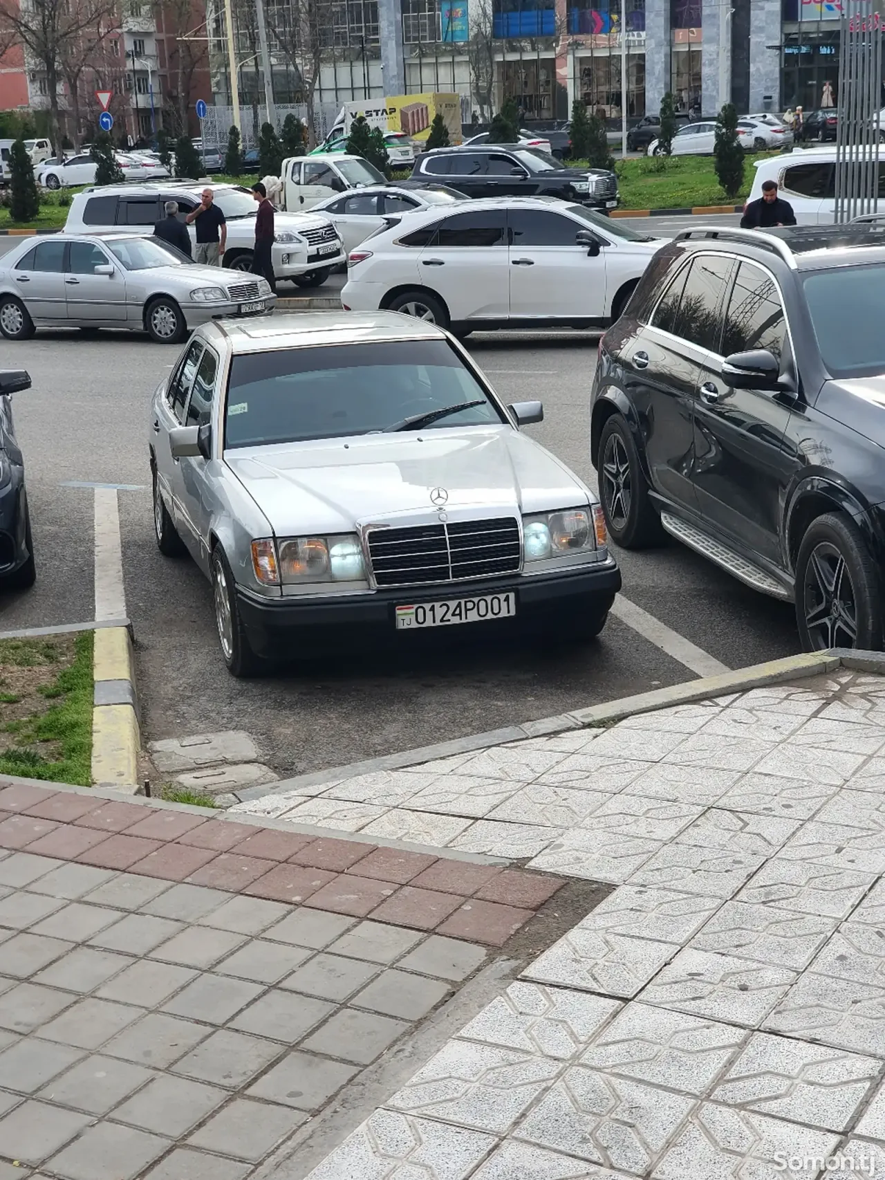 Mercedes-Benz W124 1993 · 2.0 MT