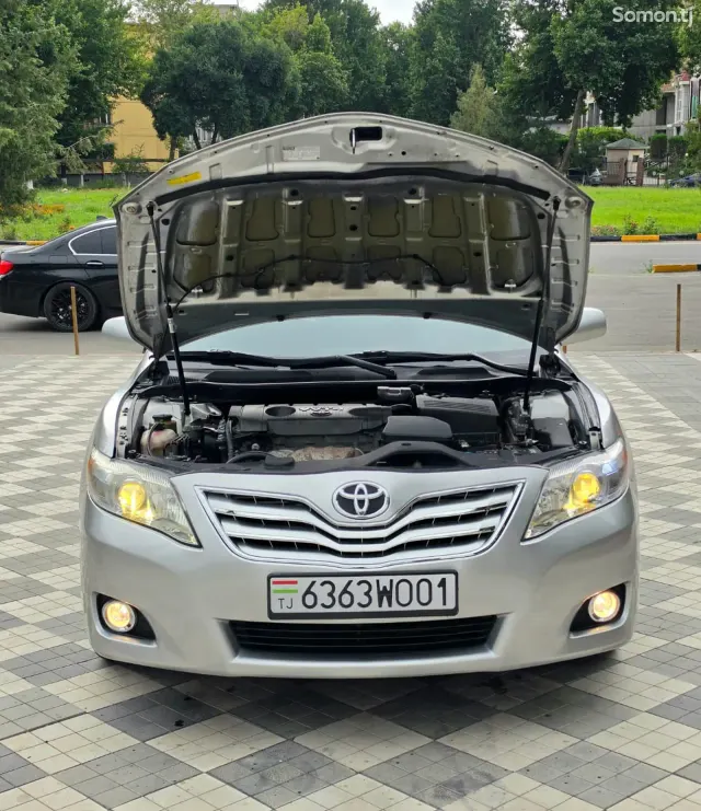 Toyota Camry 2011 · 2.5 AT