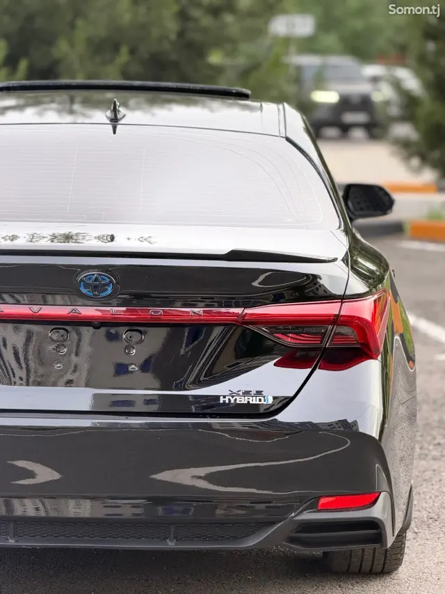 Toyota Avalon 2022 · 2.5 AT