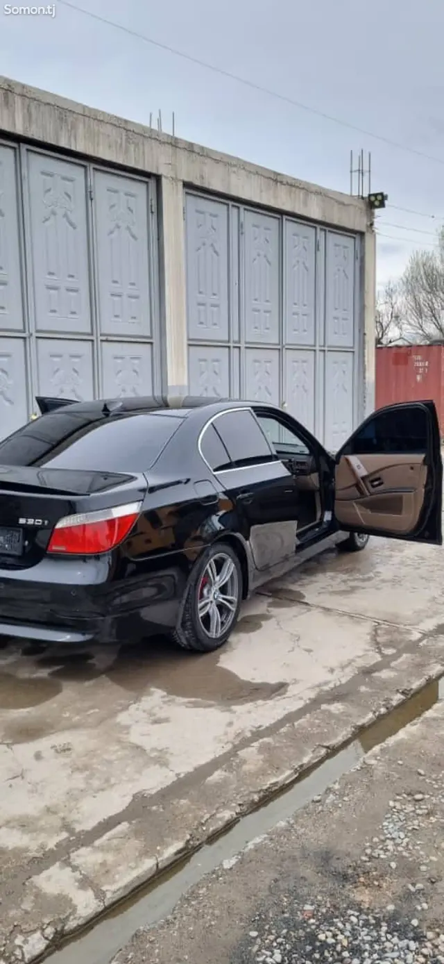 BMW 5 series 2007 · 3.0 AT