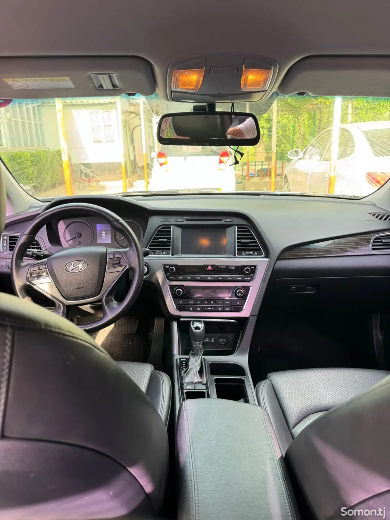 Hyundai Sonata 2015 · 2.0 AT