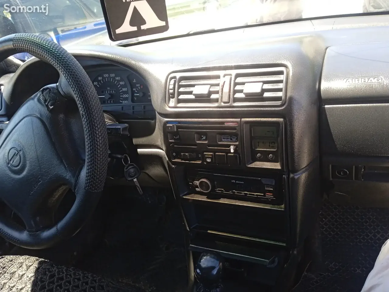 Opel Vectra A 1995 · 0.6 MT