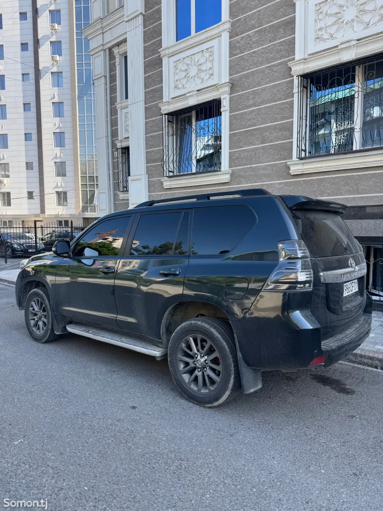 Toyota Land Cruiser Prado 2013 · 3.0 AT