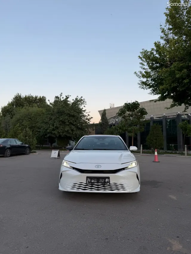 Toyota Camry 2026 · 2.5 AT