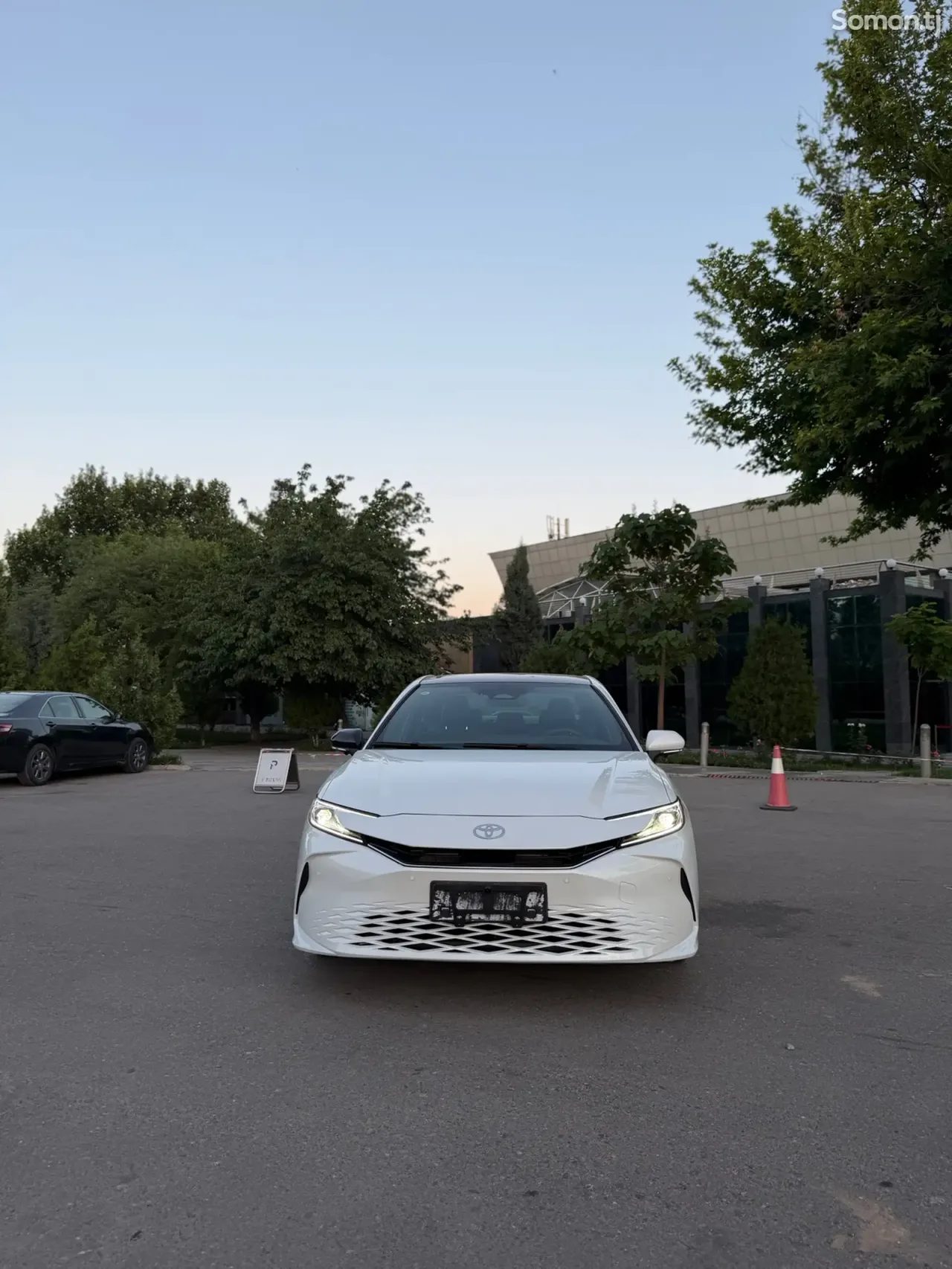 Toyota Camry 2026 · 2.5 AT