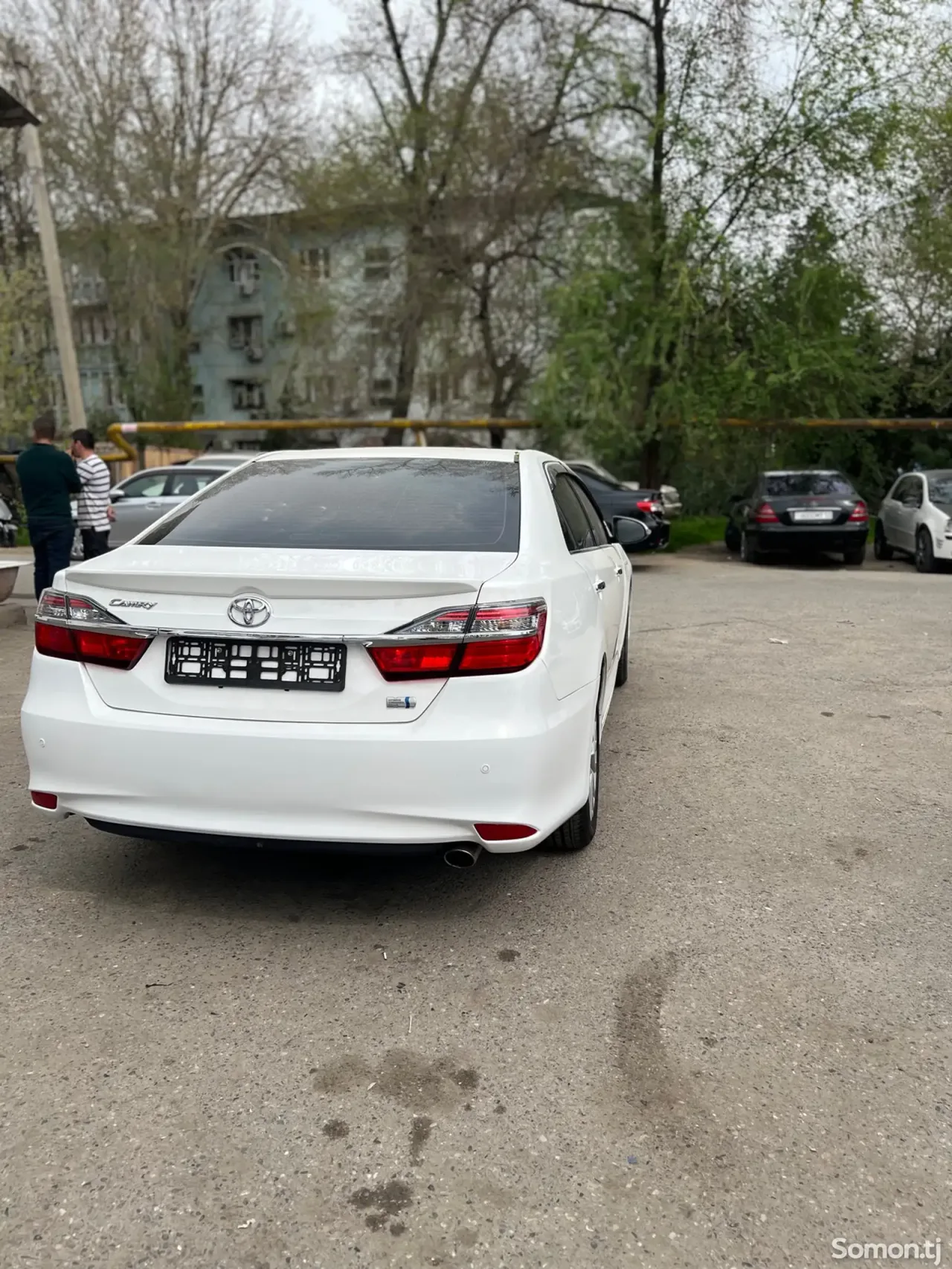 Toyota Camry 2016 · 2.5 AT