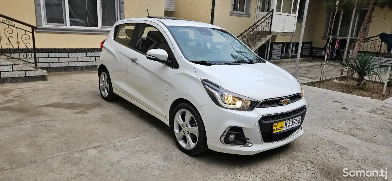 Chevrolet Spark 2016 · 1.2 AT