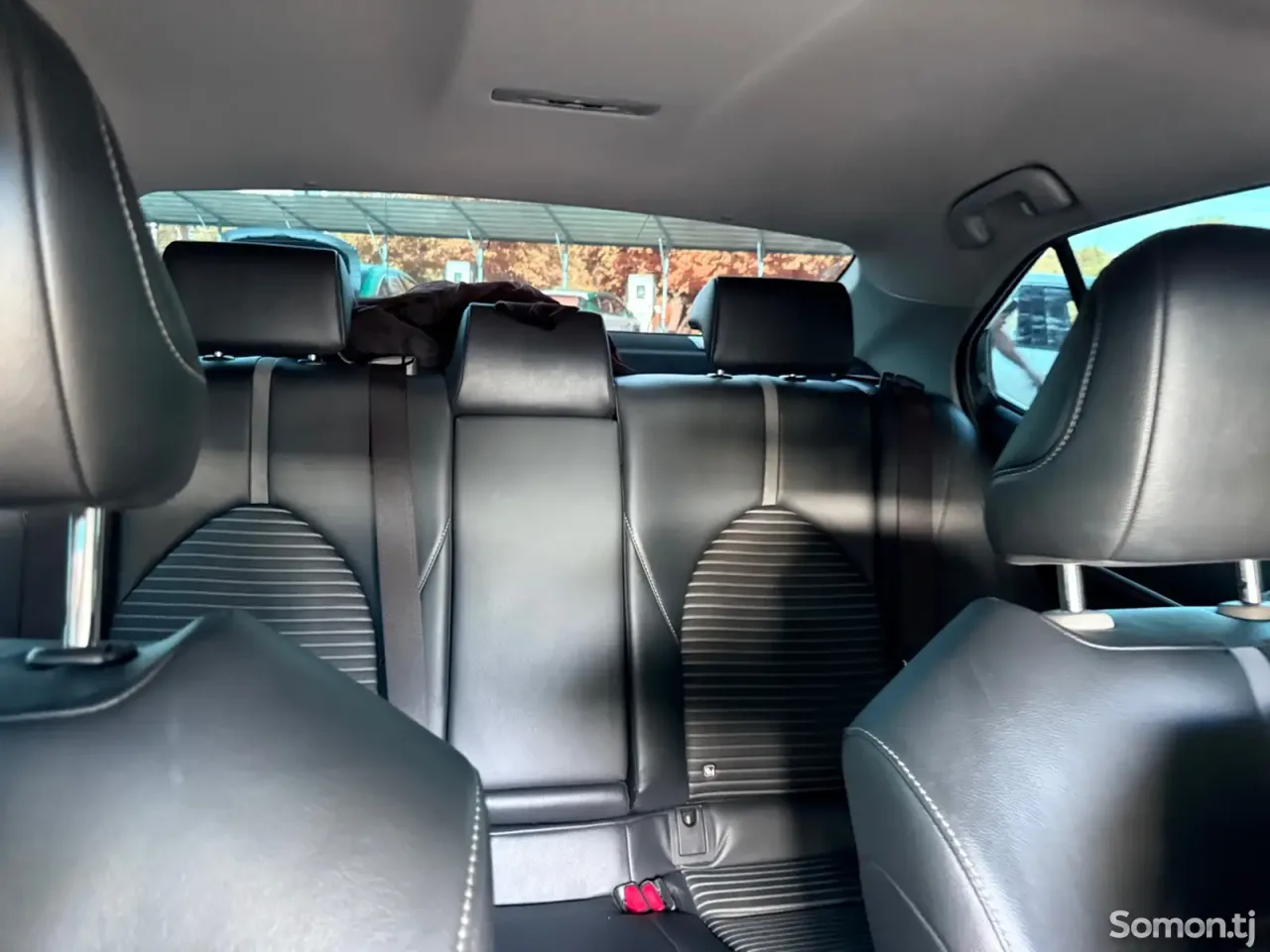 Toyota Camry 2018 · 2.5 AT