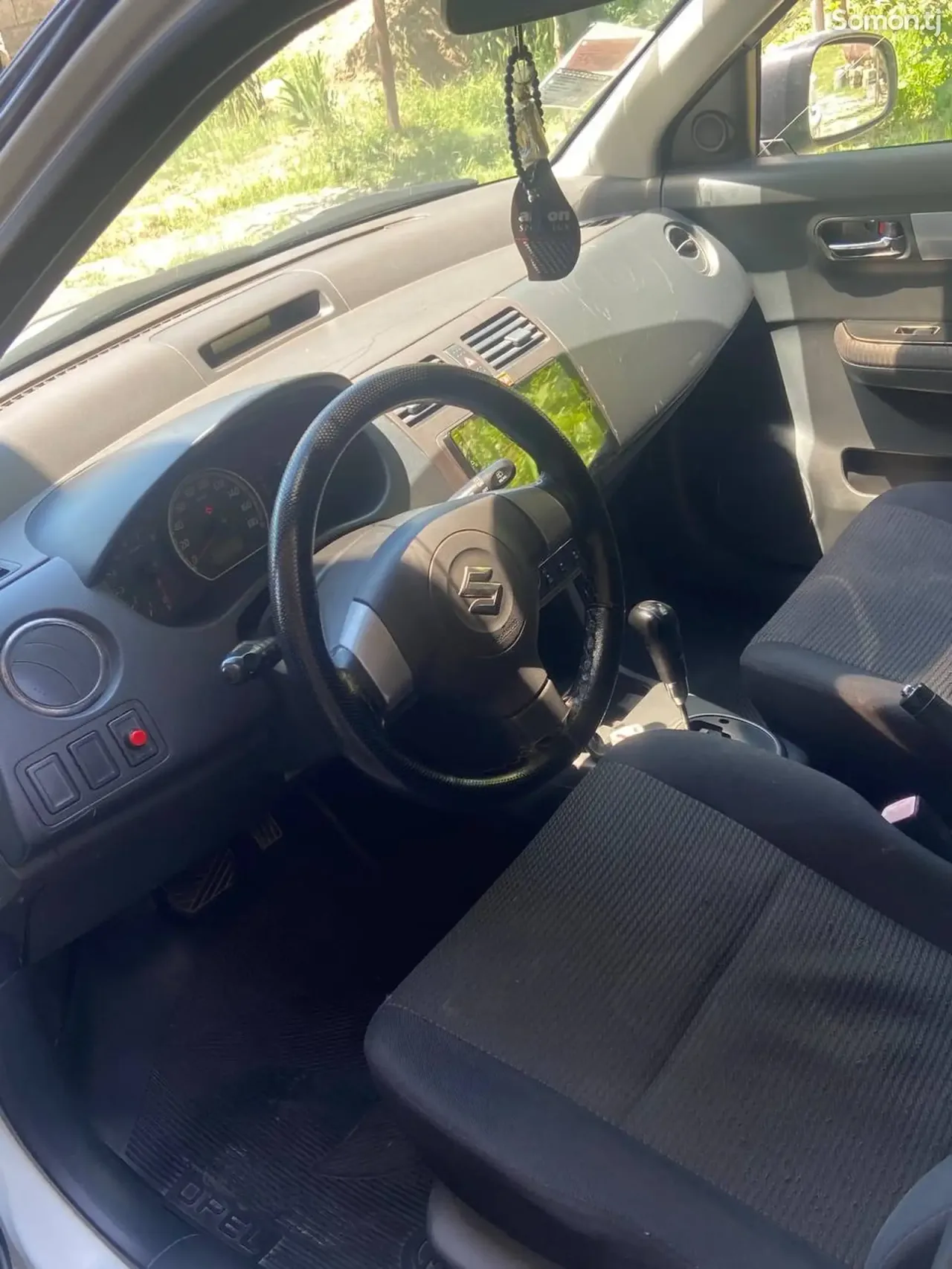 Suzuki Swift 2007 · 1.3 AT