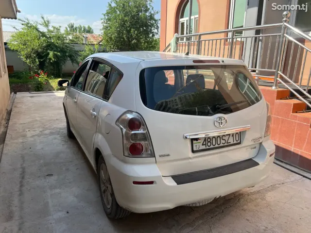 Toyota Verso 2007 · 2.2 MT