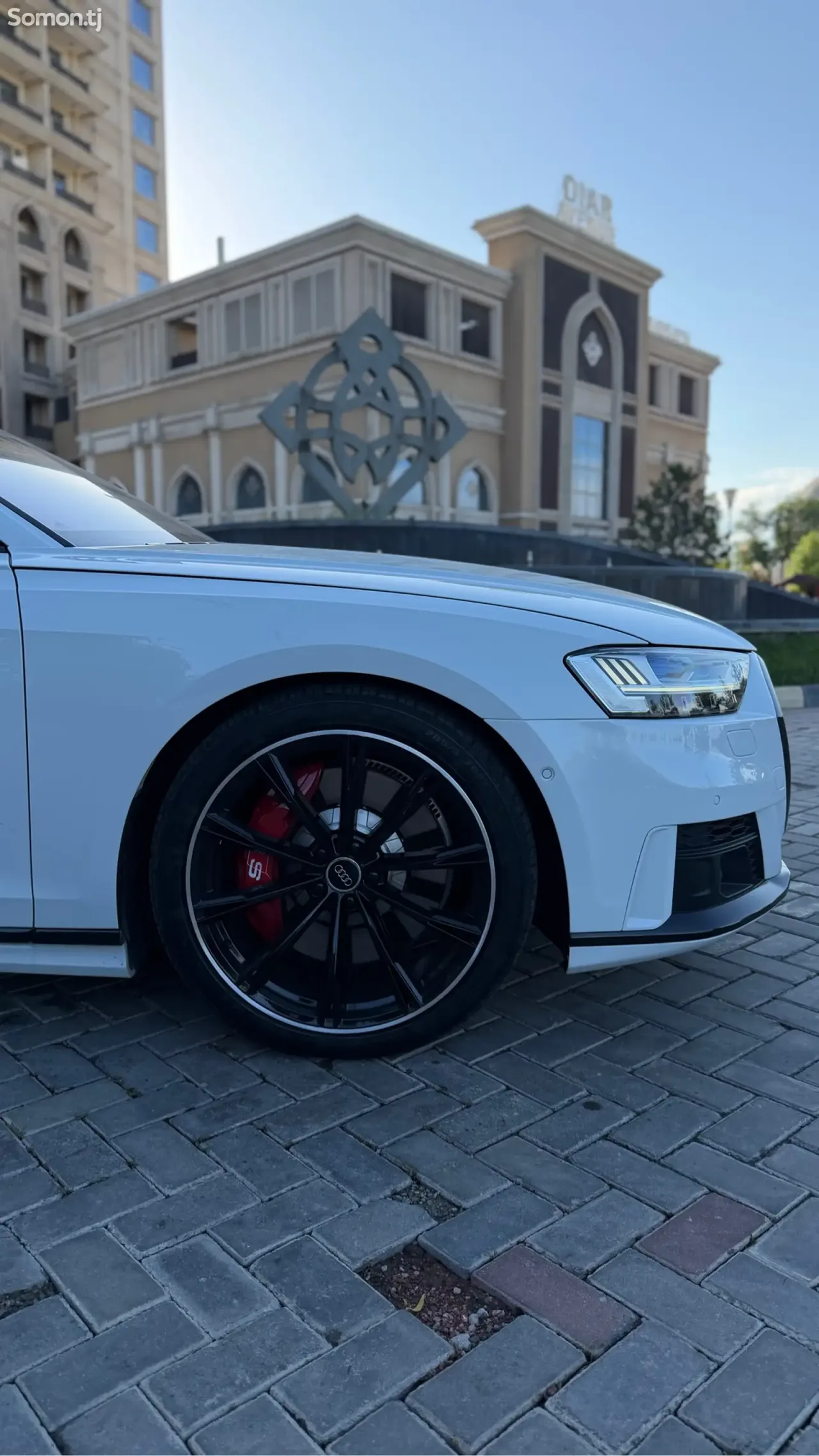 Audi A8 2021 · 4.0 AT