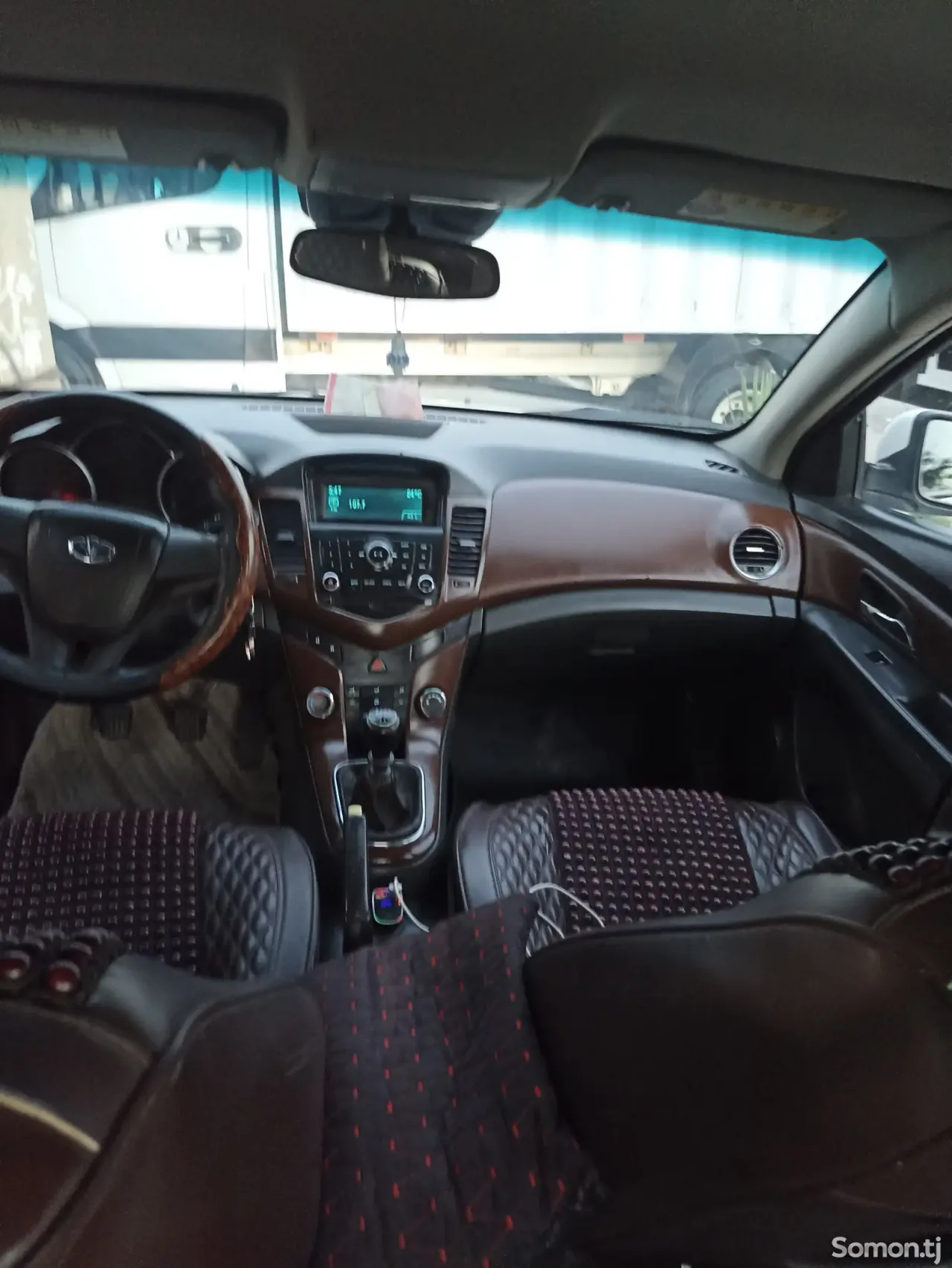 Chevrolet Cruze 2009 · 1.6 MT