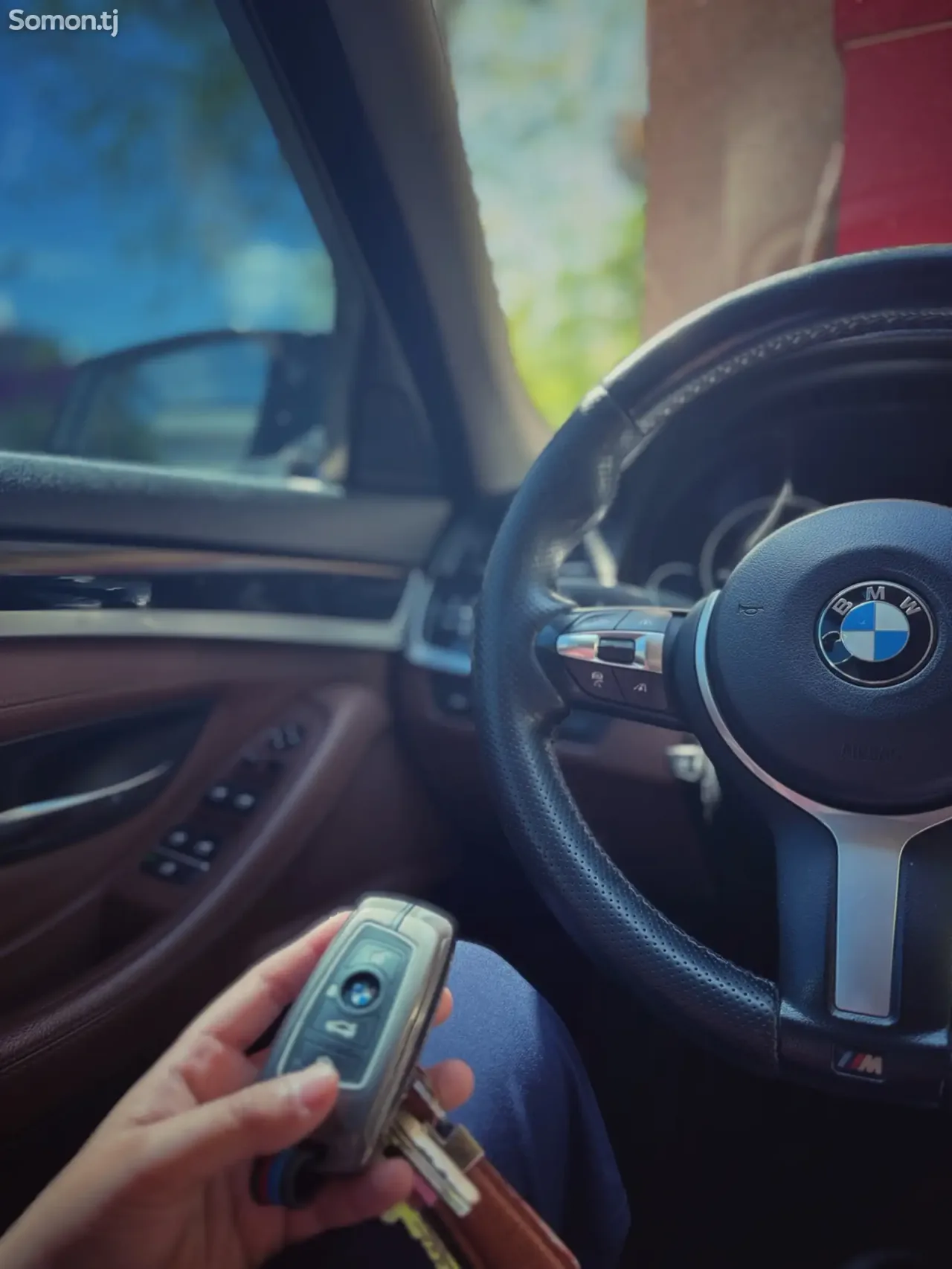 BMW 5 series 2016 · 2.0 AT