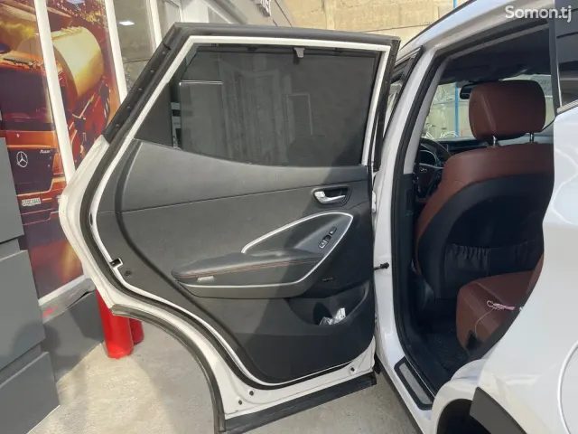Hyundai Santa Fe 2015 · 2.2 AT