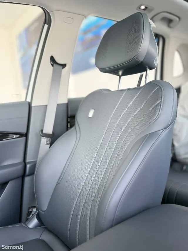 Geely Galaxy E5 2026 · AT