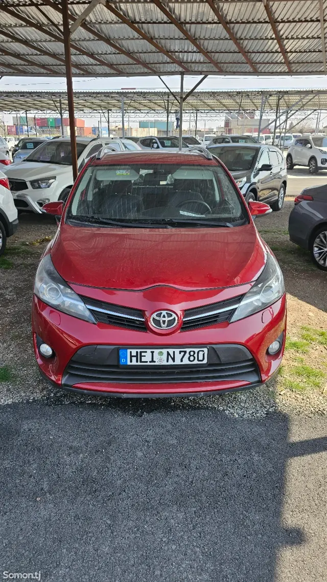 Toyota Verso 2014 · 1.8 MT