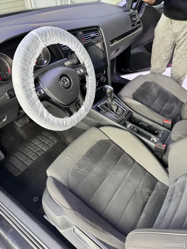 Volkswagen Golf 2013 · 2.0 AT