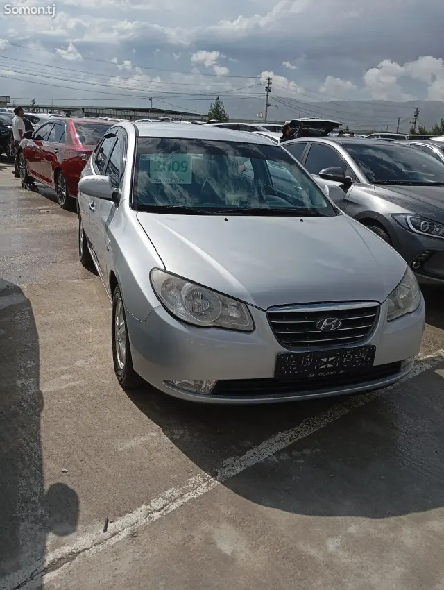 Hyundai Avante 2009 · 1.6 AT