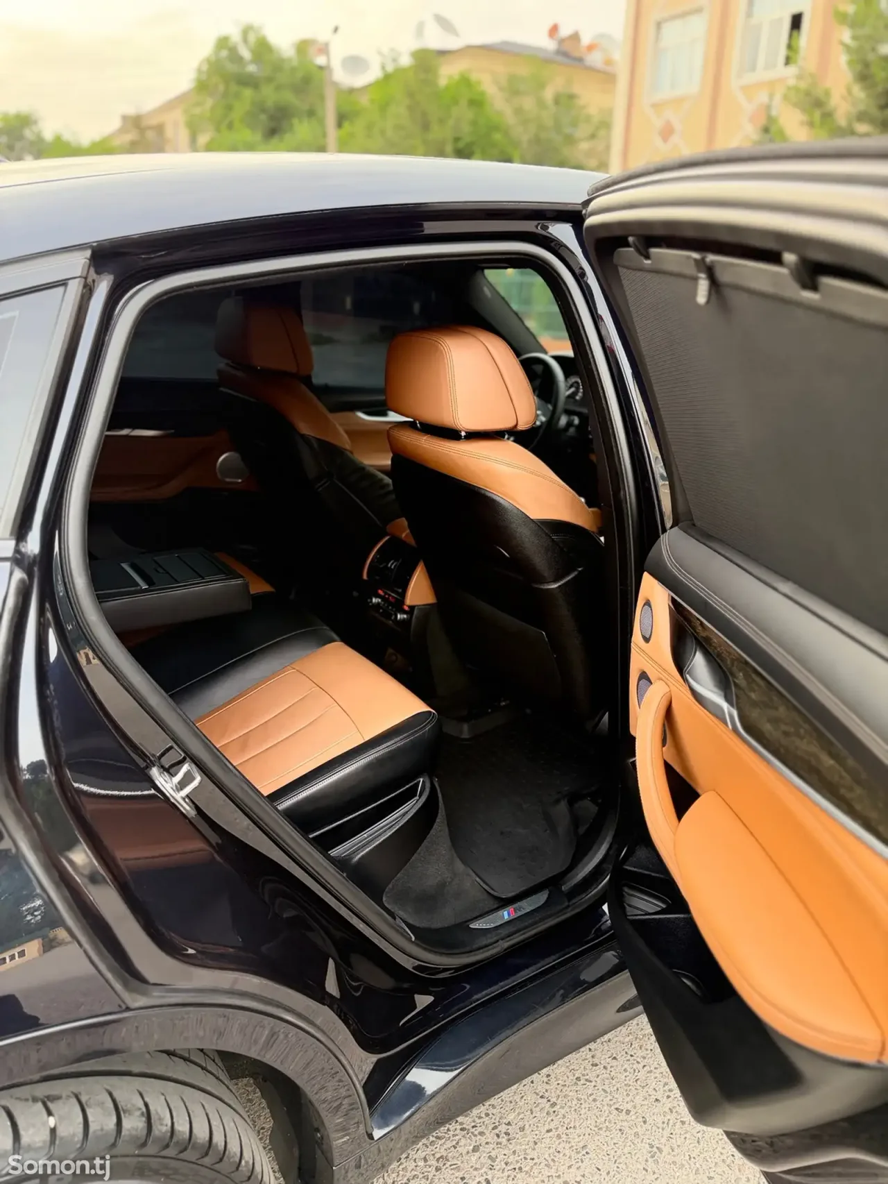 BMW X6 2017 · 5.0 AT